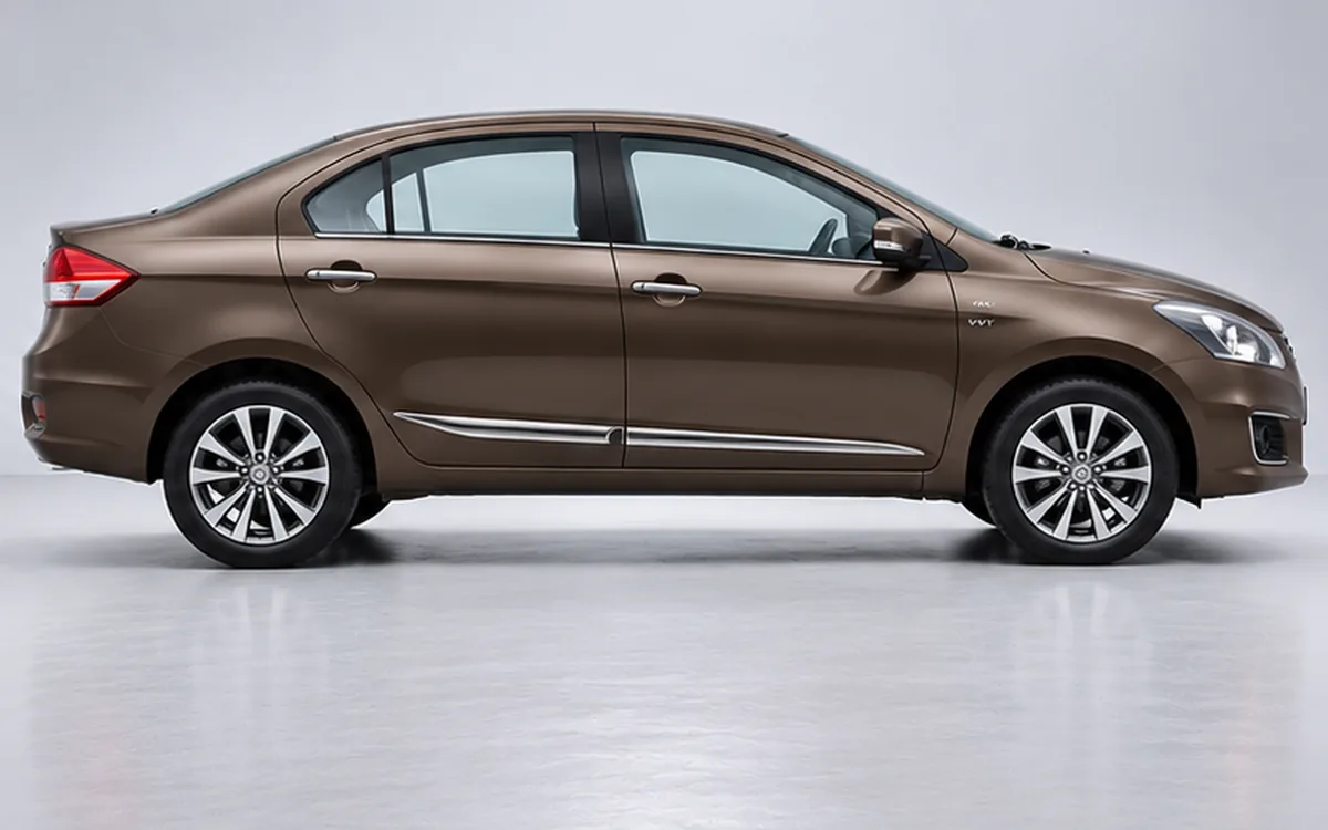 Maruti Suzuki Ciaz with Chrome Line · Colour beading fitted