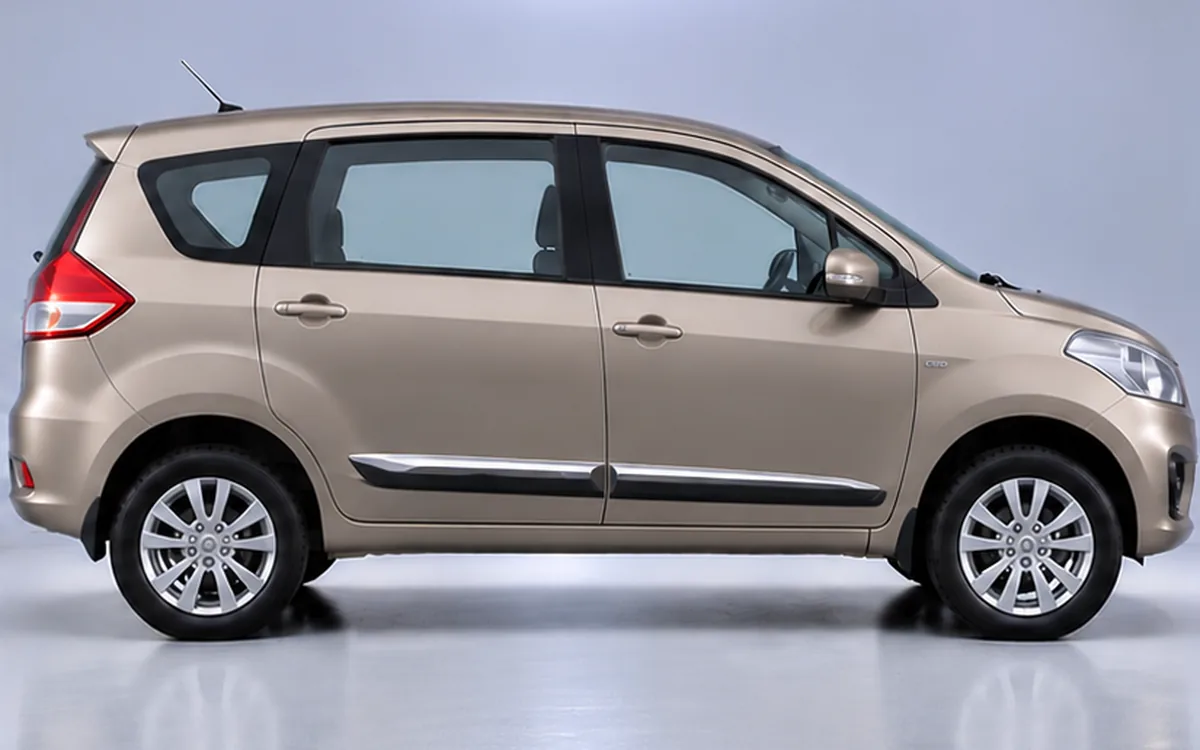 Maruti Suzuki Ertiga, Half Chrome beading
