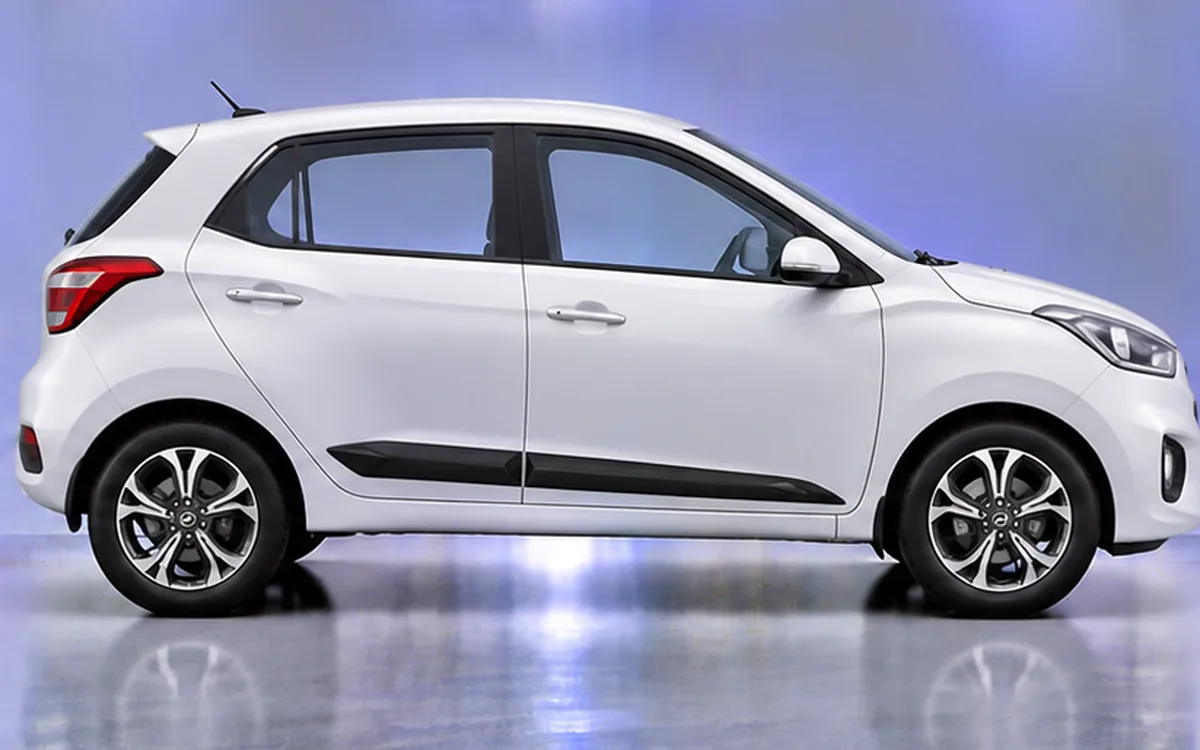 Hyundai Grand i10, Black beading