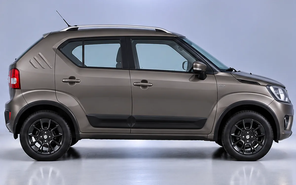 Maruti Suzuki Ignis with Cladding · Black beading fitted