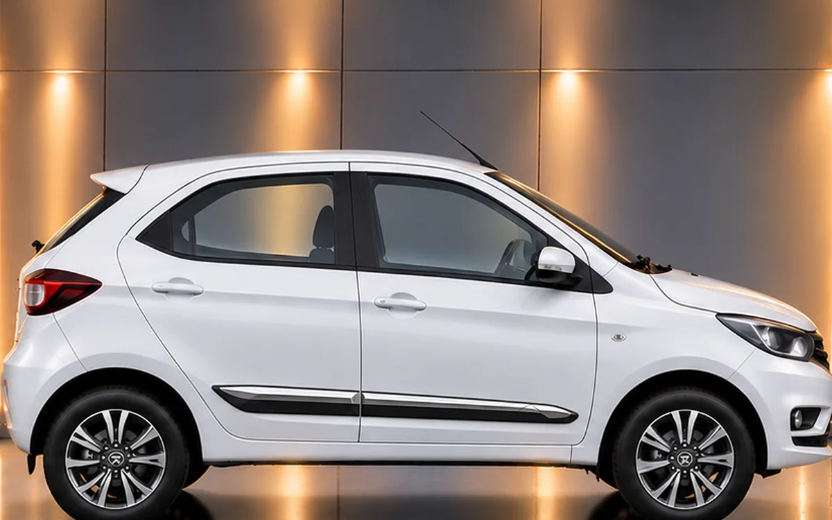 Tata Motors Tiago, Half Chrome beading