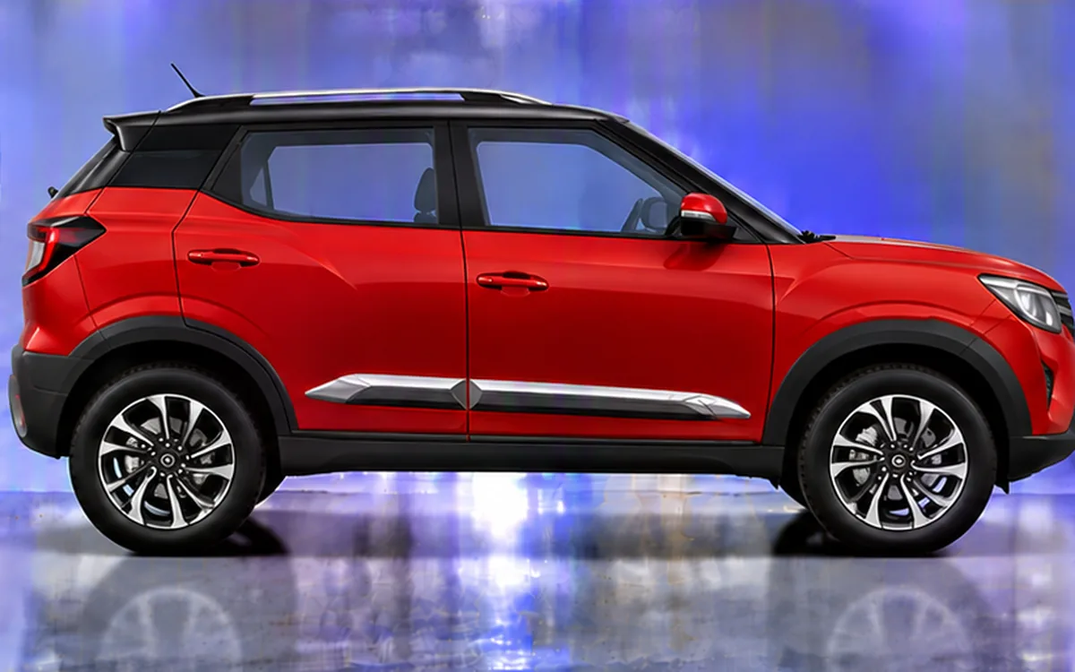 Mahindra XUV300, Full Chrome beading