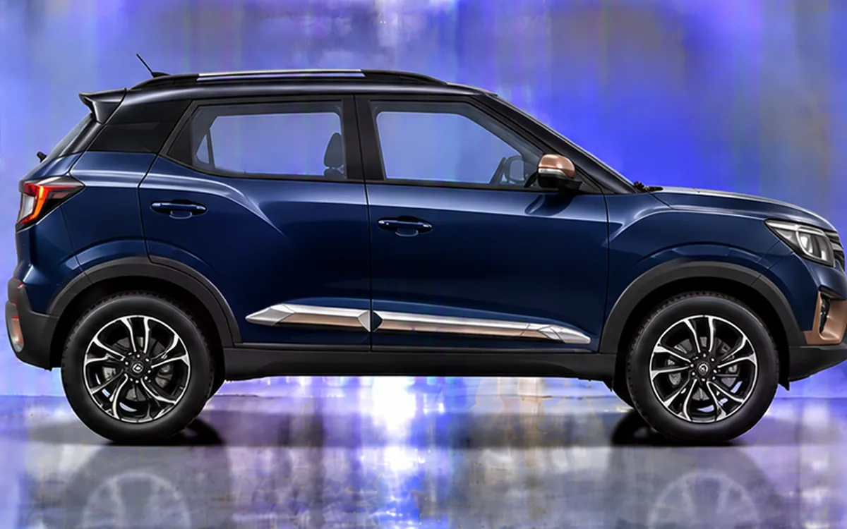 Mahindra XUV400, Full Chrome beading